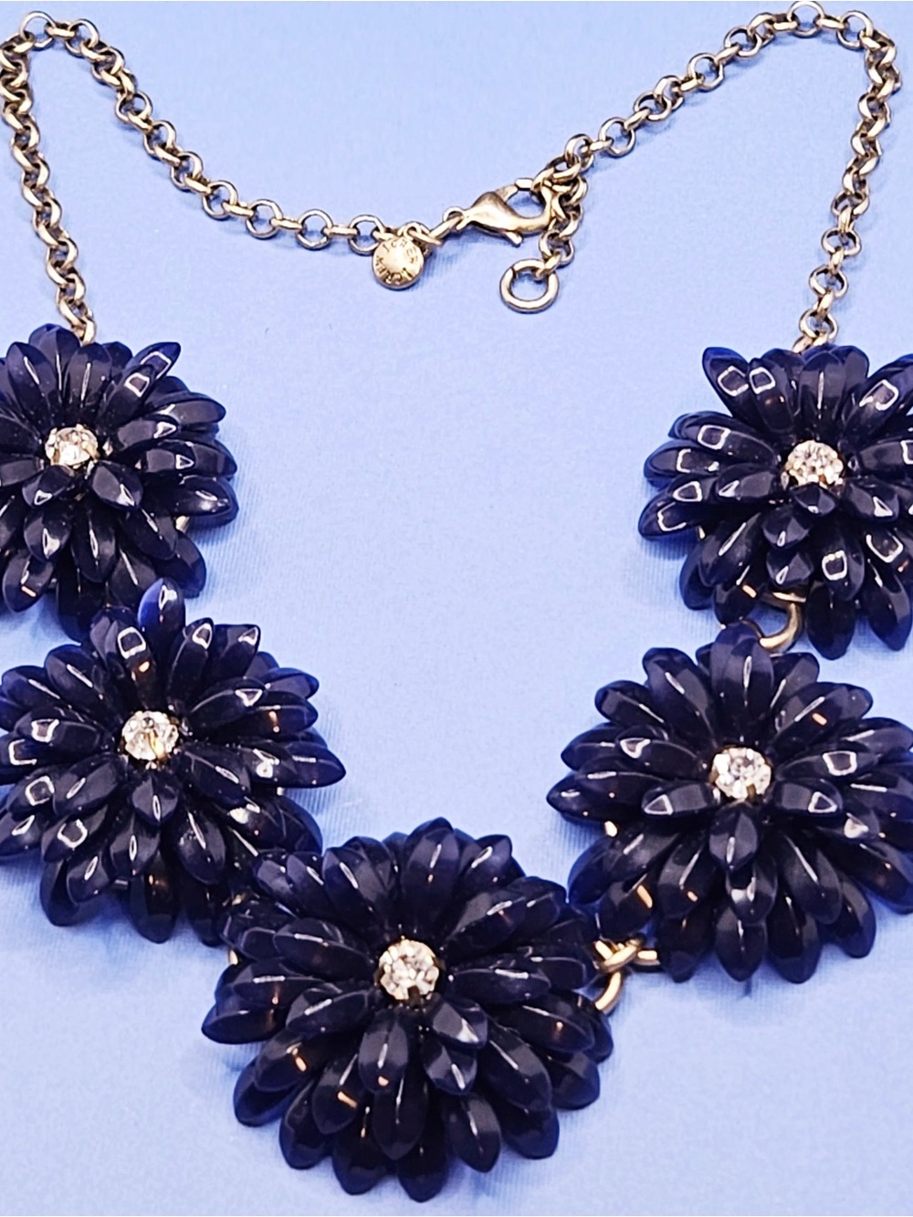 Rare vintage J.Crew crystal navy blue acrylic flower statement gold-necklace.